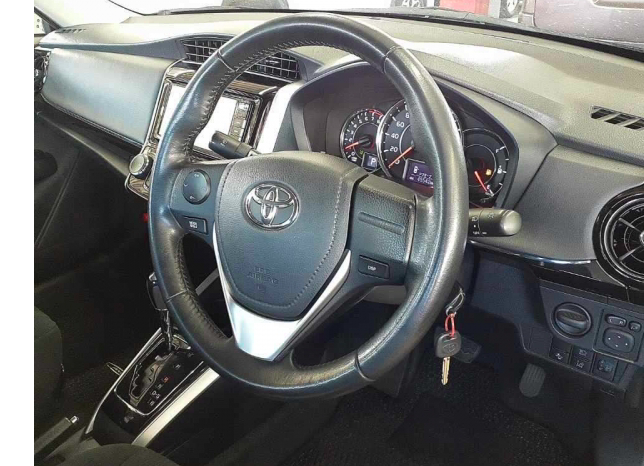 
								TOYOTA   COROLLA AXIO NRE161 1.5G full									