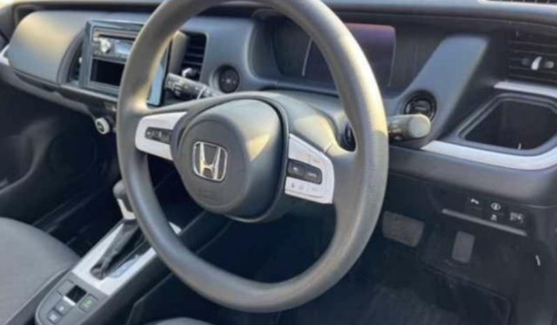 
								2022 HONDA FIT GR3 e:HEV Basic full									