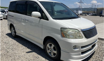 2005 TOYOTA NOAH  CBA-AZR60G X LIMITED