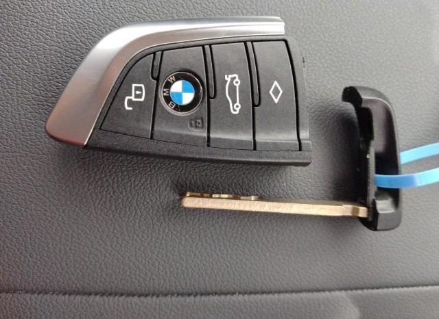 
								2020 BMW 1 SERIES  118i PLAY full									