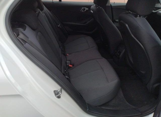 
								2020 BMW 1 SERIES  118i PLAY full									